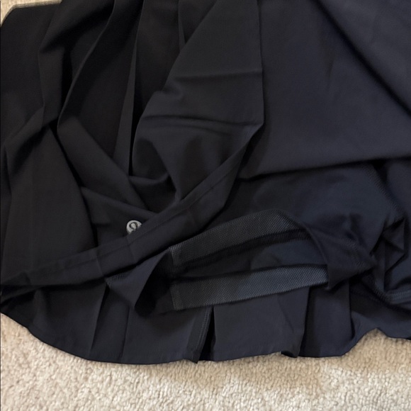 lululemon athletica Black Athletic Shorts - Picture 4 of 5